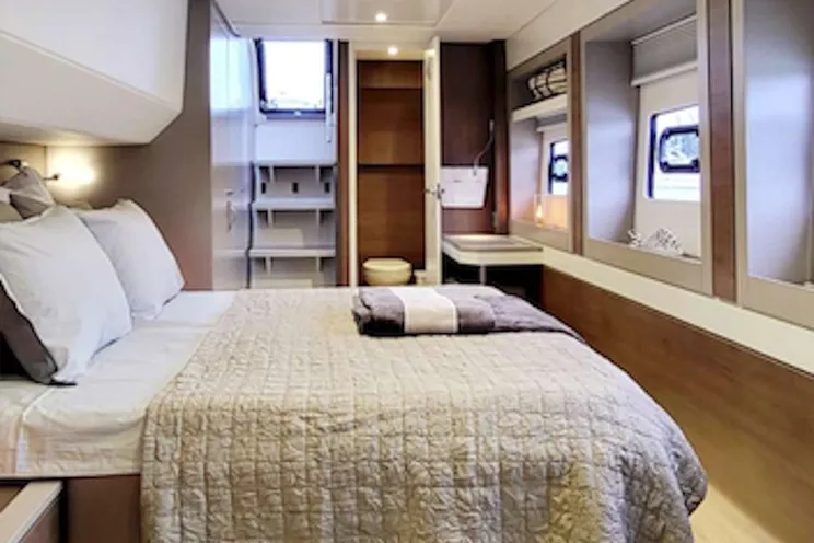 Charter Yacht BLUE LAGOON - Bali 5.4 - 5 Cabins - St Martin - St Barths - Leewards - Caribbean