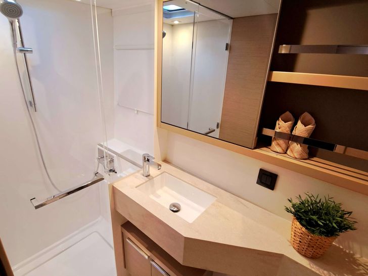 ELLA Lagoon 46 - master cabin bathroom ELLA Lagoon 46 - master cabin bathroom