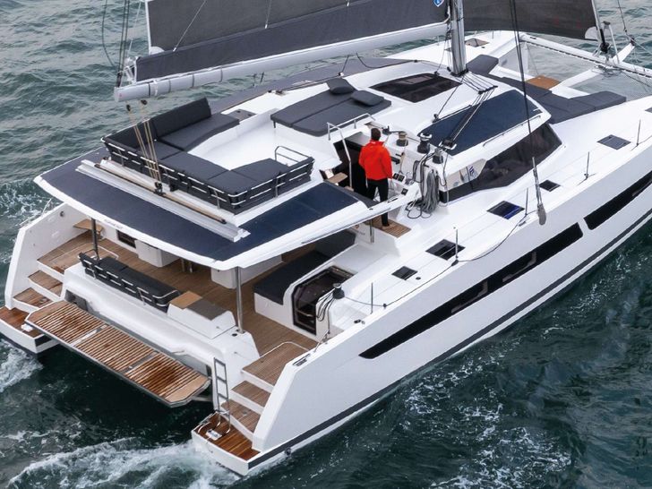 LE GRAND BOGAVANT Fountaine Pajot Aura 51 - profile LE GRAND BOGAVANT Fountaine Pajot Aura 51 - profile