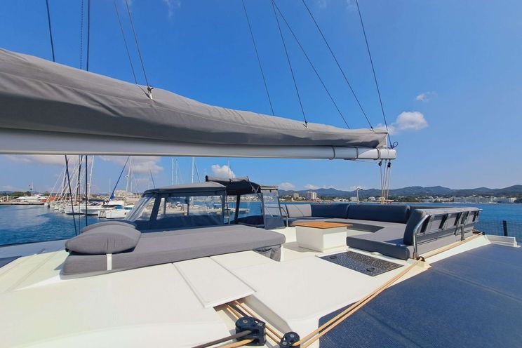 Charter Yacht LE GRAND BOGAVANT - Fountaine Pajot Aura 51- 4 Cabins - Tortola - Anegada - Virgin Gorda - BVI - Caribbean