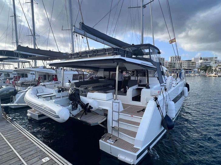 LE GRAND BOGAVANT Fountaine Pajot Aura 51 - stern LE GRAND BOGAVANT Fountaine Pajot Aura 51 - stern