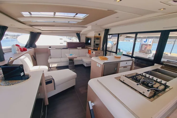 Charter Yacht LE GRAND BOGAVANT - Fountaine Pajot Aura 51- 4 Cabins - Tortola - Anegada - Virgin Gorda - BVI - Caribbean