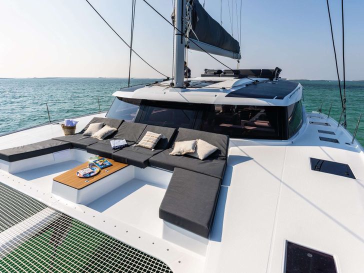 LE GRAND BOGAVANT Fountaine Pajot Aura 51 - foredeck LE GRAND BOGAVANT Fountaine Pajot Aura 51 - foredeck