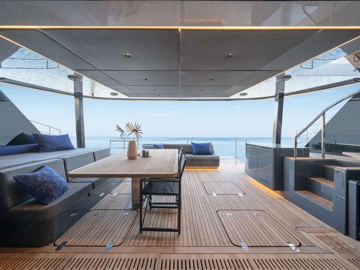 exterior dining area exterior dining area