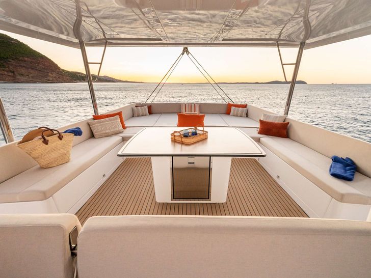 LIL SCORPIO Bali 4.8 - flybridge LIL SCORPIO Bali 4.8 - flybridge