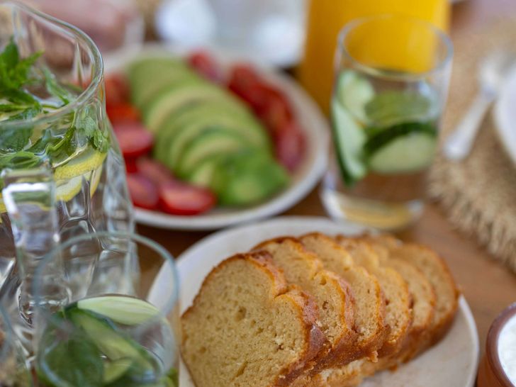 BARON Lagoon 52 - sample breakfast BARON Lagoon 52 - sample breakfast