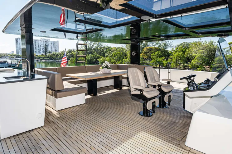 Charter Yacht ISLAND MAJESTY - Sunreef 68 Supreme Power - 3 Cabins - Miami - Florida