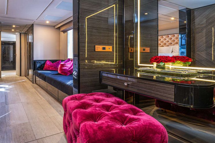 Charter Yacht ISLAND MAJESTY - Sunreef 68 Supreme Power - 3 Cabins - Miami - Florida