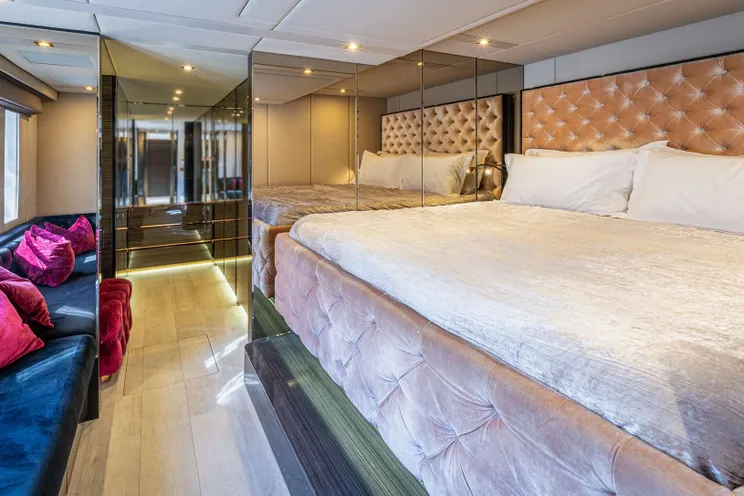 Charter Yacht ISLAND MAJESTY - Sunreef 68 Supreme Power - 3 Cabins - Miami - Florida