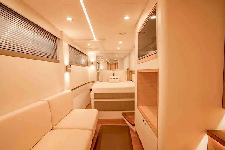 Charter Yacht CATA - Nishii 54 - 2 Cabins - Nassau - Exumas - Bahamas