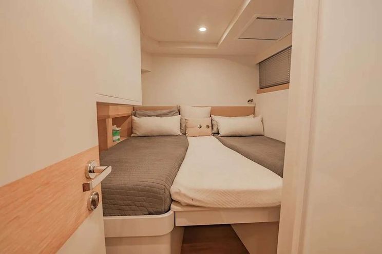 Charter Yacht CATA - Nishii 54 - 2 Cabins - Nassau - Exumas - Bahamas