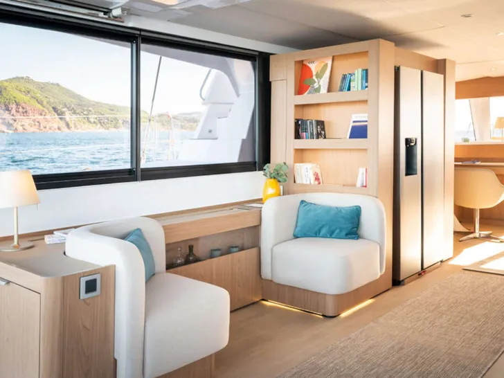 FARBEN Bali 5.8 - saloon seating FARBEN Bali 5.8 - saloon seating