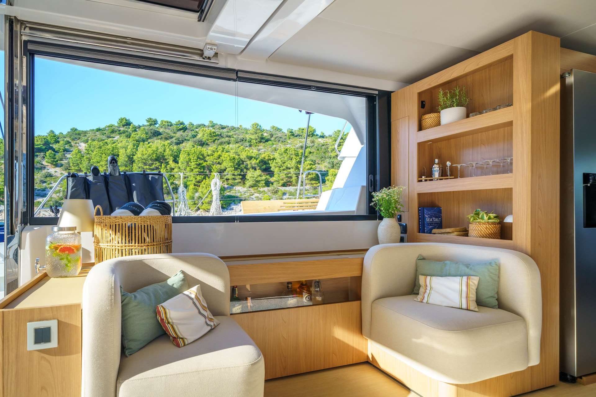 Charter Yacht FARBEN - Bali 5.8 - 4 Cabins - Trogir - Split - Dubrovnik - Hvar - Croatia