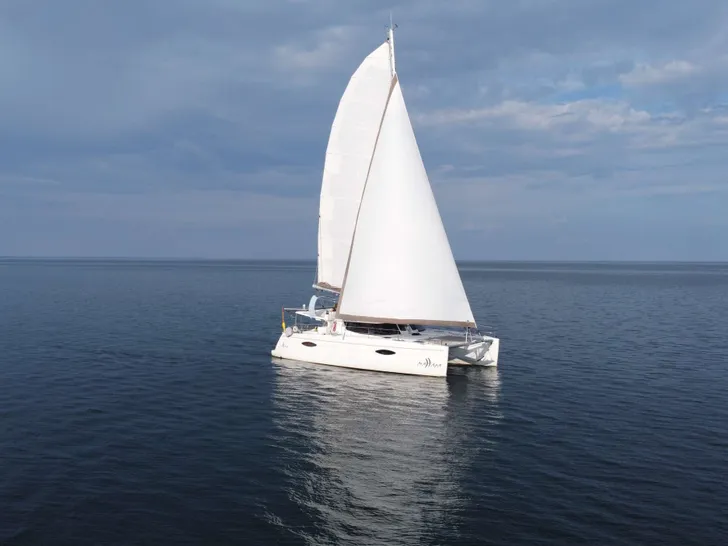 MAHANA Fountaine Pajot Helia 44 - profile MAHANA Fountaine Pajot Helia 44 - profile
