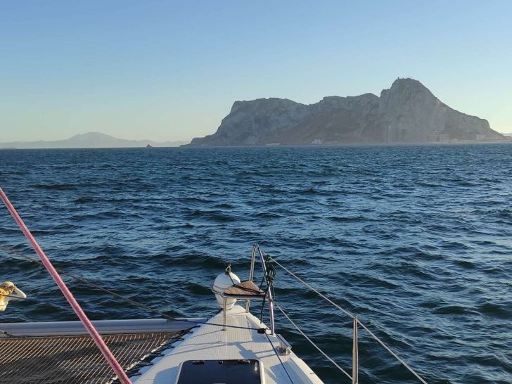 MAHANA Fountaine Pajot Helia 44 - foredeck net trampolines MAHANA Fountaine Pajot Helia 44 - foredeck net trampolines