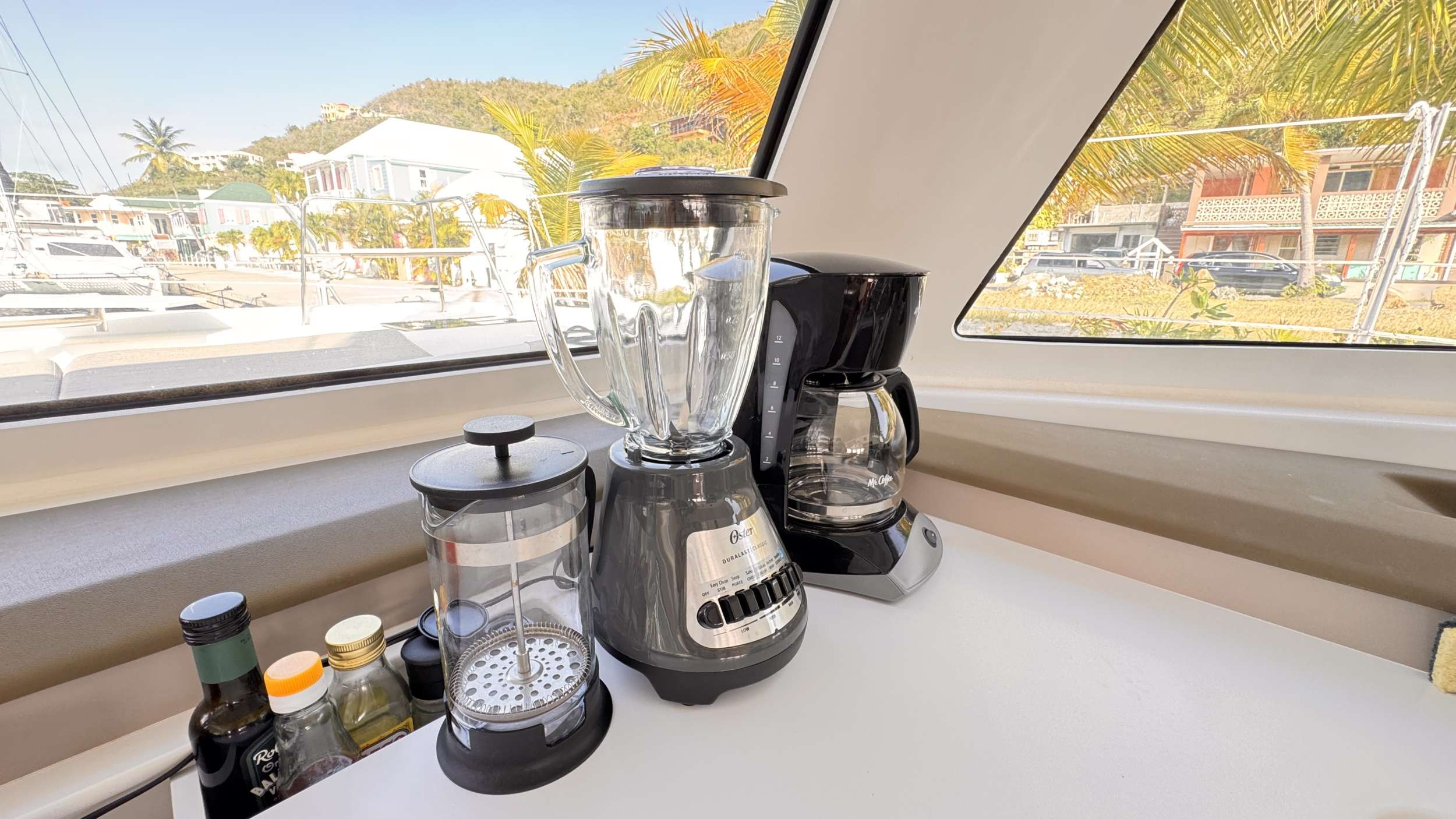 AQUATIC ODYSSEY Bali 4.2 - coffee maker