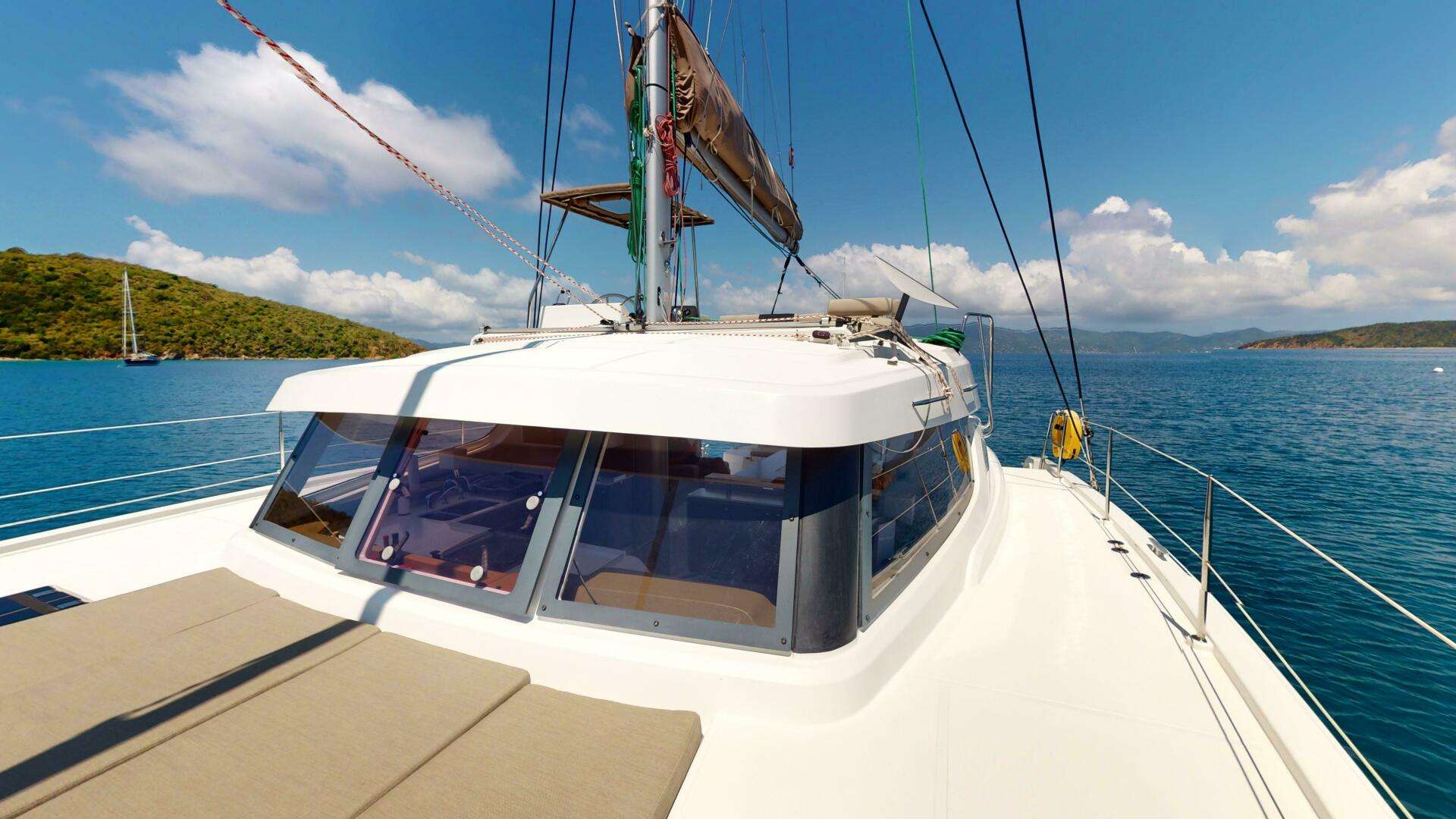 AQUATIC ODYSSEY Bali 4.2 - foredeck