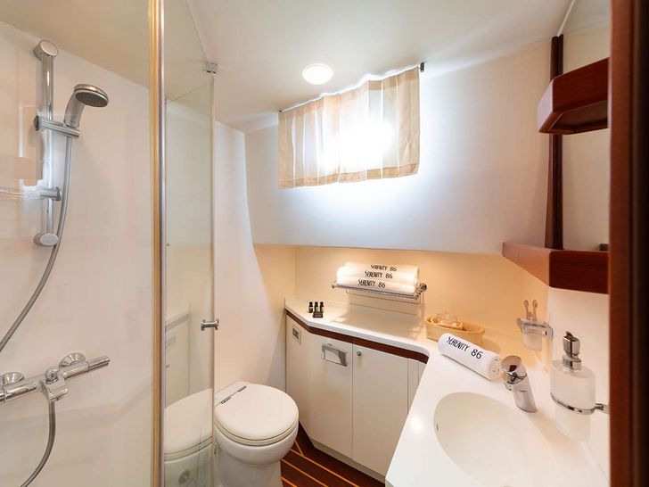 Twin Cabin Bathroom Twin Cabin Bathroom