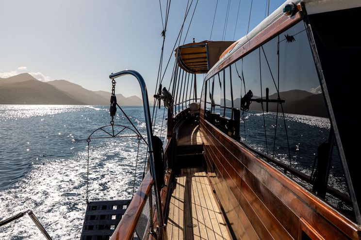 Charter Yacht ELEGANZA - Custom Gulet 27m - 5 Cabins - Split - Dubrovnik - Hvar - Croatia