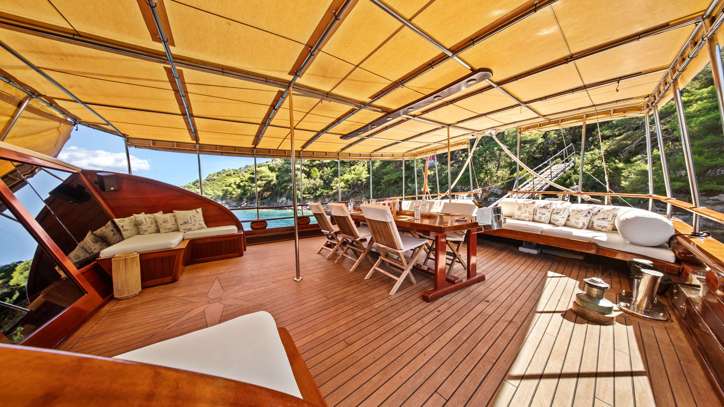 Charter Yacht ELEGANZA - Custom Gulet 27m - 5 Cabins - Split - Dubrovnik - Hvar - Croatia