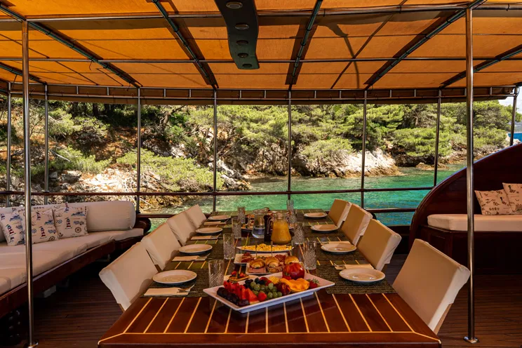 Charter Yacht ELEGANZA - Custom Gulet 27m - 5 Cabins - Split - Dubrovnik - Hvar - Croatia