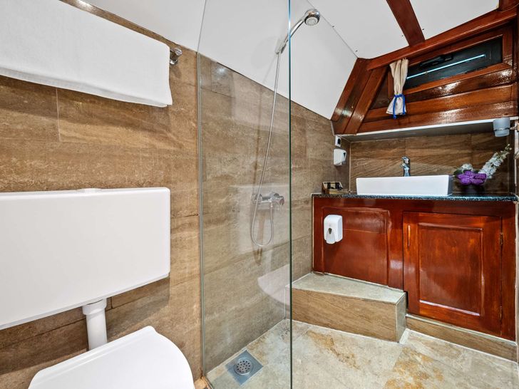 ELEGANZA Custom Gulet 27m - cabin bathroom ELEGANZA Custom Gulet 27m - cabin bathroom