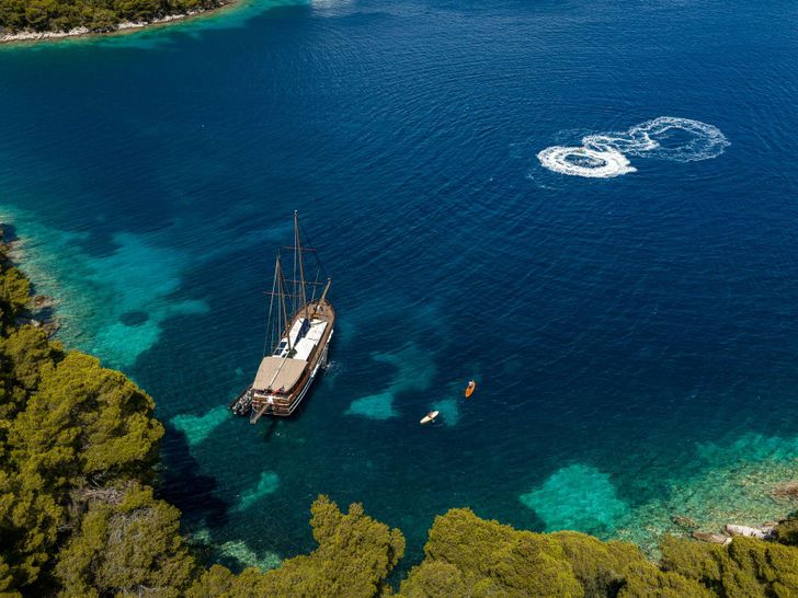 ELEGANZA Custom Gulet 27m - top aerial shot ELEGANZA Custom Gulet 27m - top aerial shot