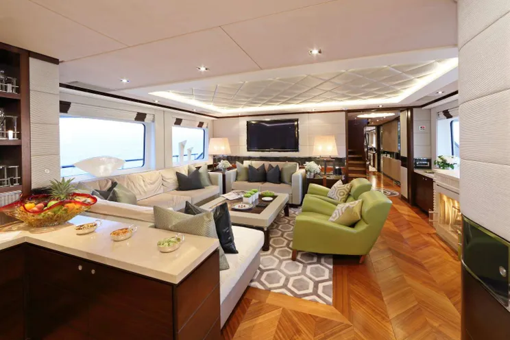 Charter Yacht AURELIA - Heesen 3700 - 4 Cabins - Cannes - St Tropez - Nice - French Riviera - Monaco