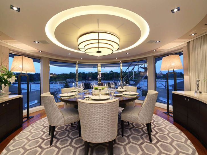 AURELIA Heesen 3700 - main dining area AURELIA Heesen 3700 - main dining area