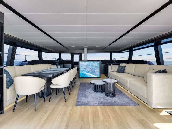 AGATA BLU Sunreef 70 - saloon AGATA BLU Sunreef 70 - saloon