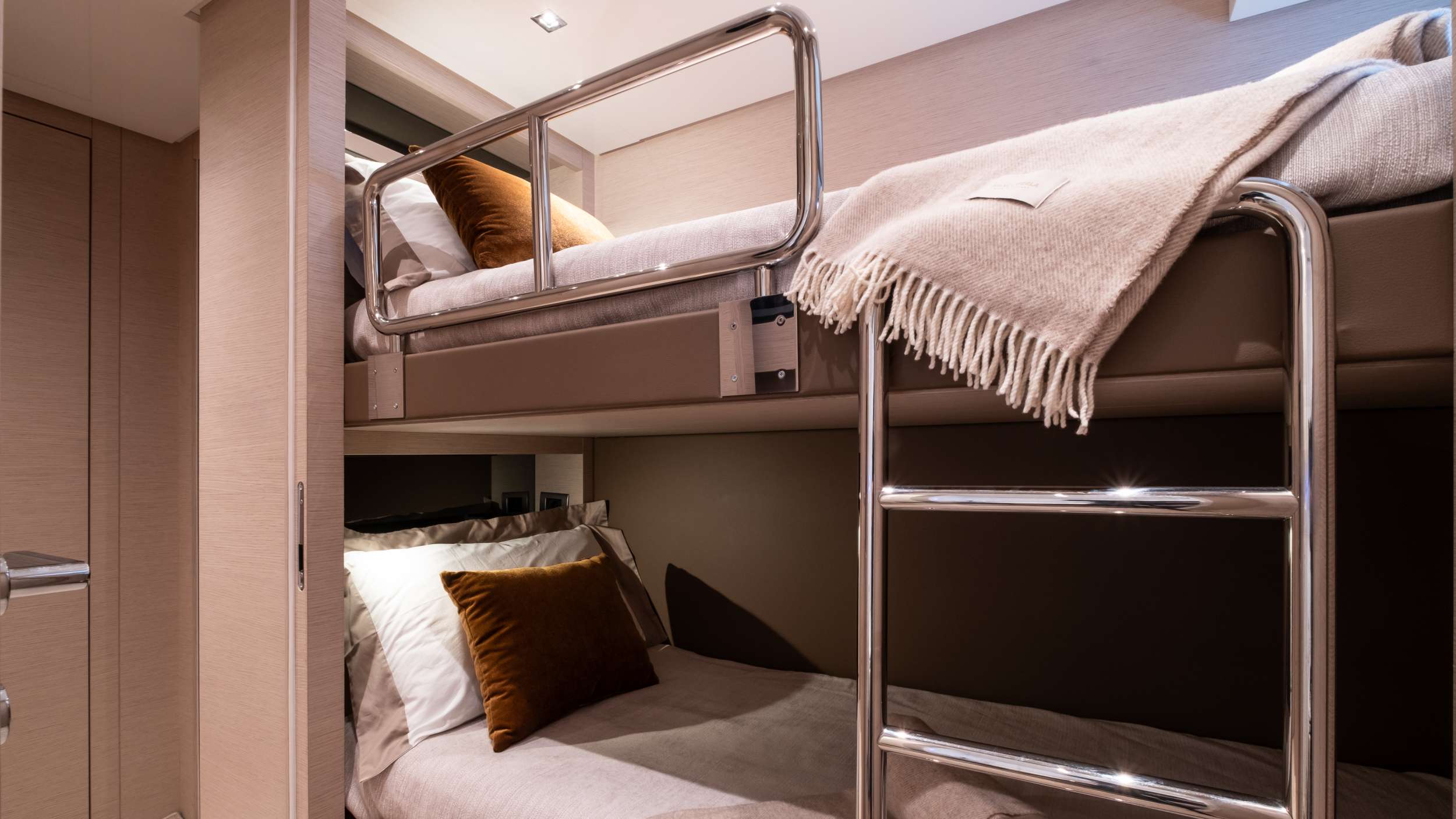 ALEXANDER M Sanlorenzo SL78 - bunk cabin