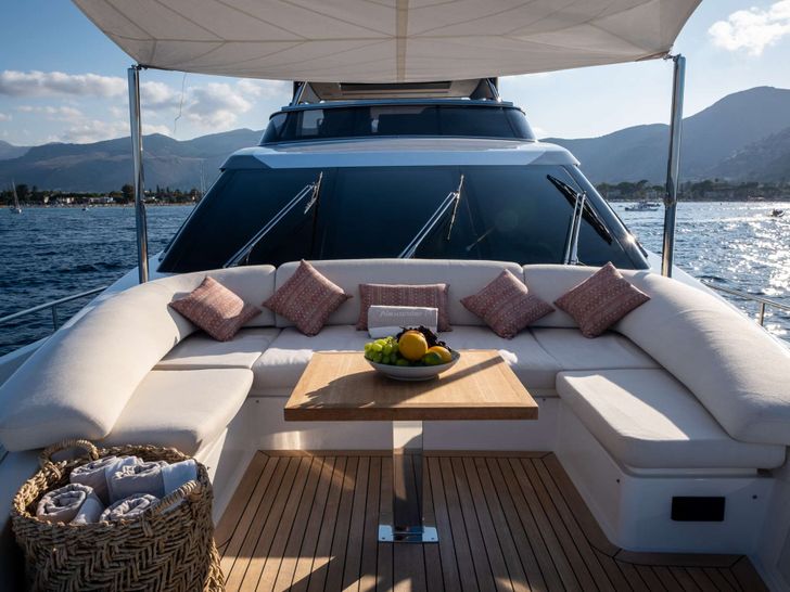 ALEXANDER M Sanlorenzo SL78 - foredeck lounge ALEXANDER M Sanlorenzo SL78 - foredeck lounge