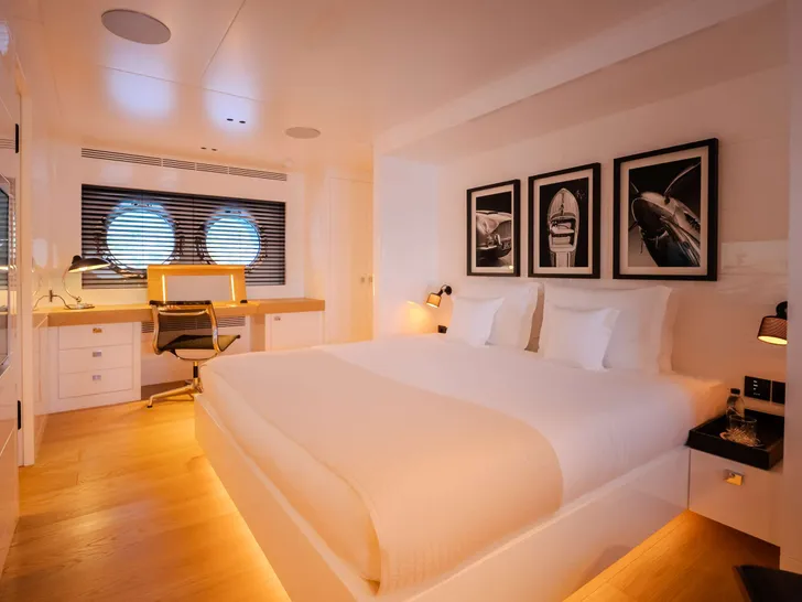 CARMEN Aegean 37m - master cabin CARMEN Aegean 37m - master cabin