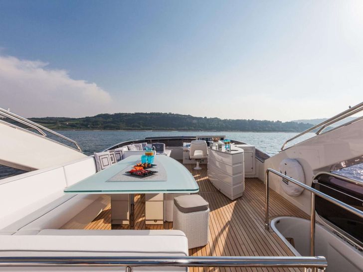 WHY NOT Dominator 78 - flybridge WHY NOT Dominator 78 - flybridge