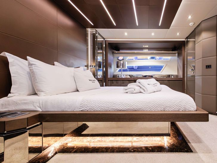 WHY NOT Dominator 78 - master cabin bed WHY NOT Dominator 78 - master cabin bed