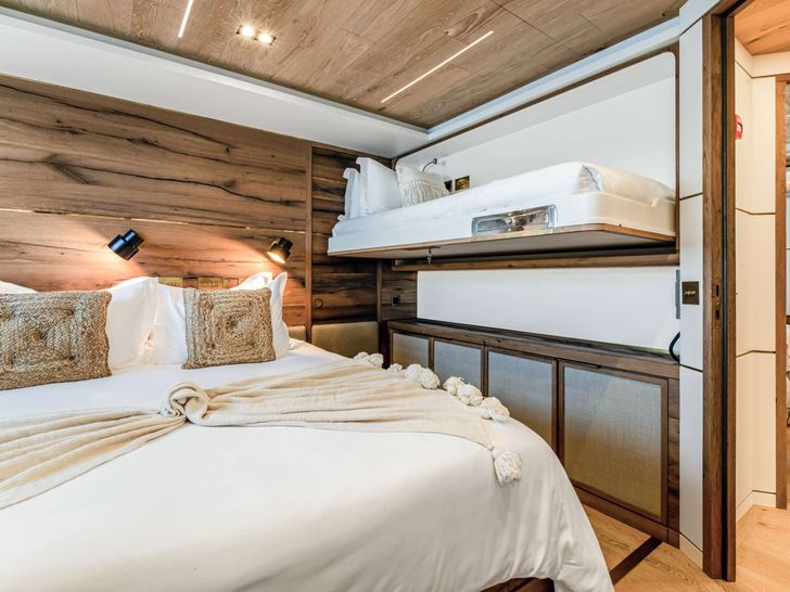 SABAI Cantiere Delle Marche Nauta Air 110 - VIP cabin 2 with Pullman(convertible) SABAI Cantiere Delle Marche Nauta Air 110 - VIP cabin 2 with Pullman(convertible)