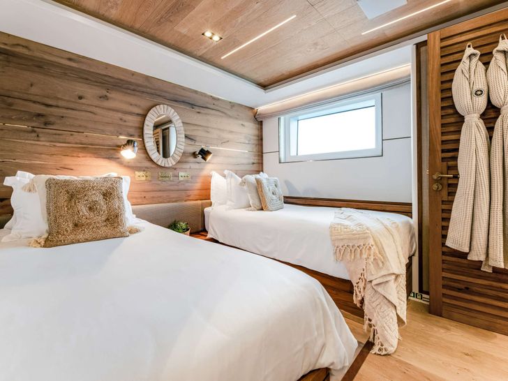 SABAI Cantiere Delle Marche Nauta Air 110 - twin cabin SABAI Cantiere Delle Marche Nauta Air 110 - twin cabin