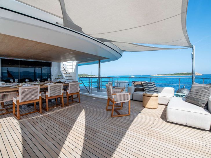 SABAI Cantiere Delle Marche Nauta Air 110 - sky deck aft SABAI Cantiere Delle Marche Nauta Air 110 - sky deck aft