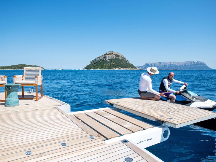 SABAI Cantiere Delle Marche Nauta Air 110 - swim platform SABAI Cantiere Delle Marche Nauta Air 110 - swim platform