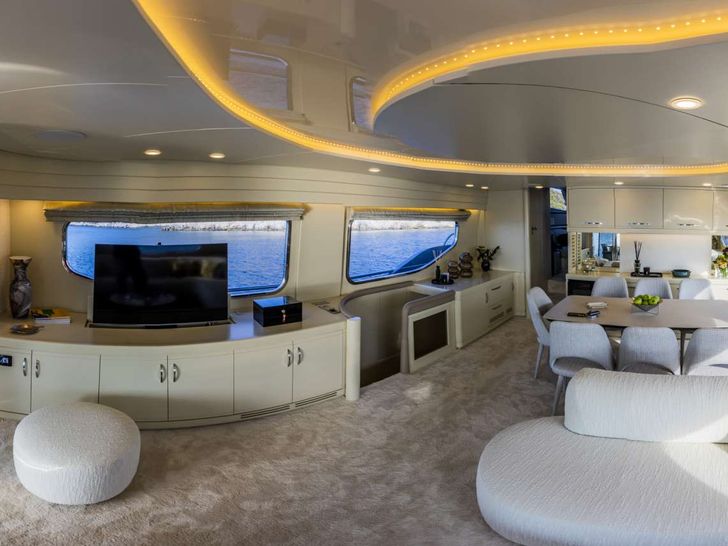 ANDROMEDA Posillipo Technema 80 - saloon TV ANDROMEDA Posillipo Technema 80 - saloon TV