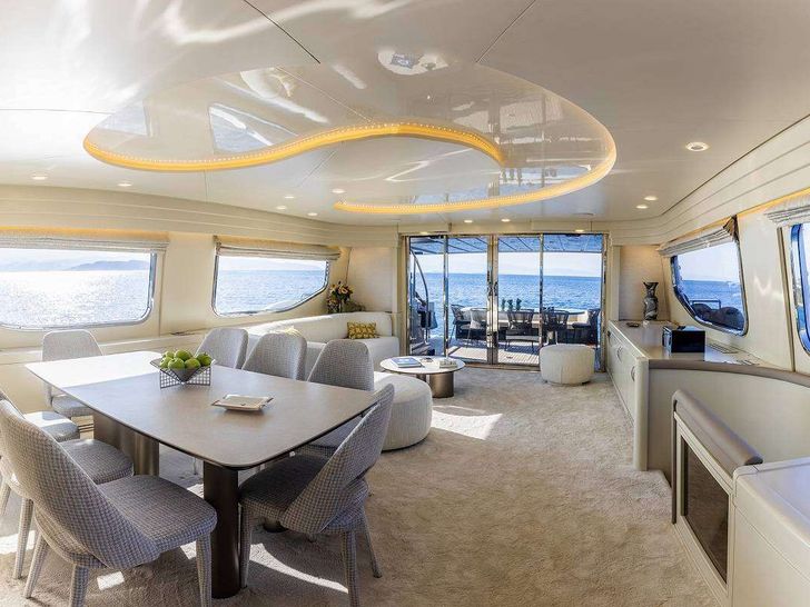 ANDROMEDA Posillipo Technema 80 - indoor dining area ANDROMEDA Posillipo Technema 80 - indoor dining area