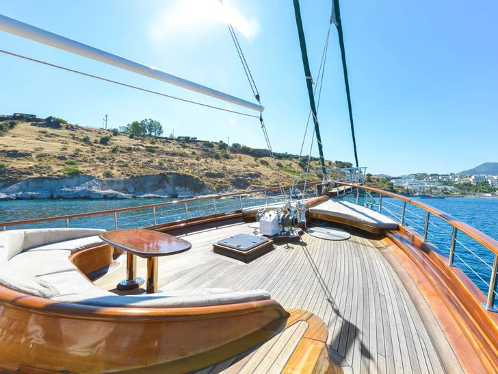 LADY CHRISTA Bodrum Shipyard 36m - foredeck LADY CHRISTA Bodrum Shipyard 36m - foredeck
