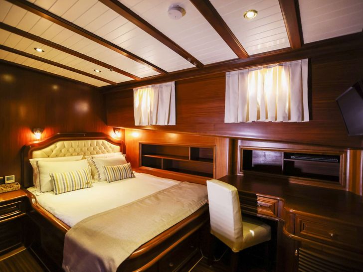 LADY CHRISTA Bodrum Shipyard 36m - VIP cabin LADY CHRISTA Bodrum Shipyard 36m - VIP cabin