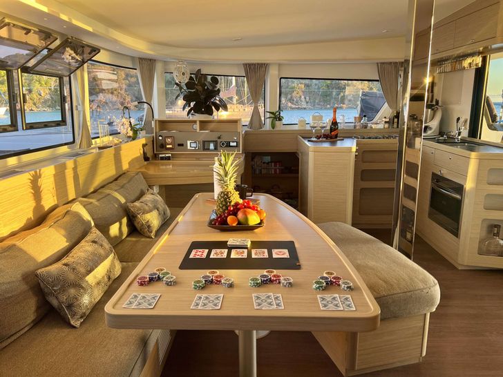 Vitamin Sea - Saloon Vitamin Sea - Saloon