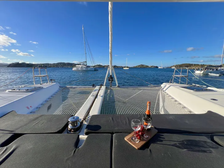 Vitamin Sea - Bow area Vitamin Sea - Bow area