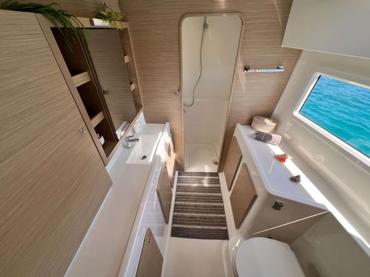 Vitamin Sea - Master Cabin Bathroom Vitamin Sea - Master Cabin Bathroom