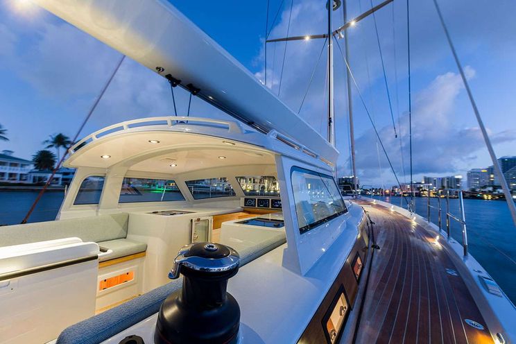 Charter Yacht CIRRUS - Sailing Yacht 68ft - 3 Cabins - Nassau - Exumas - Bahamas