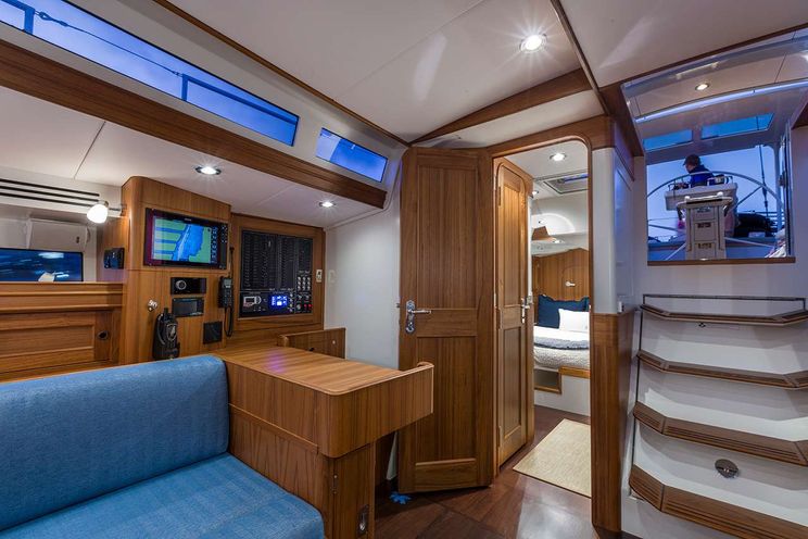 Charter Yacht CIRRUS - Sailing Yacht 68ft - 3 Cabins - Nassau - Exumas - Bahamas