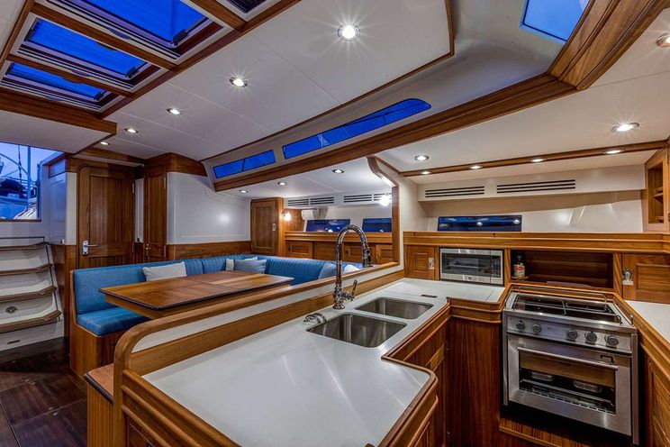 Charter Yacht CIRRUS - Sailing Yacht 68ft - 3 Cabins - Nassau - Exumas - Bahamas