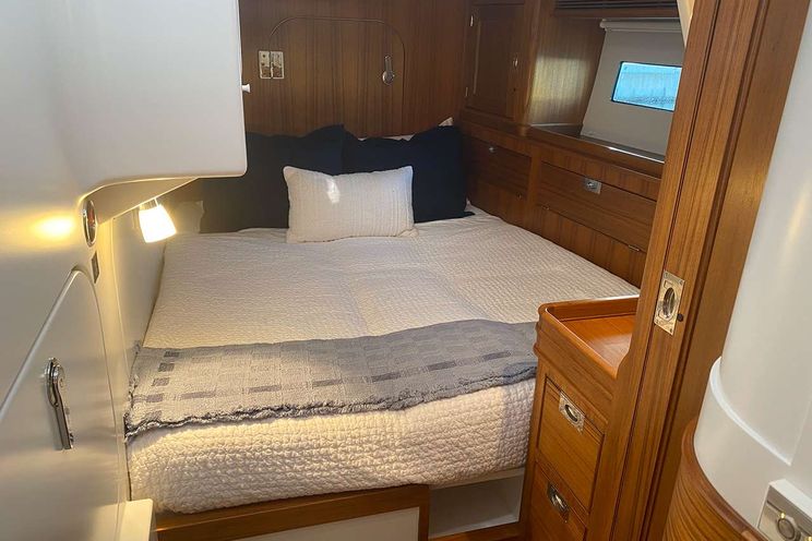 Charter Yacht CIRRUS - Sailing Yacht 68ft - 3 Cabins - Nassau - Exumas - Bahamas